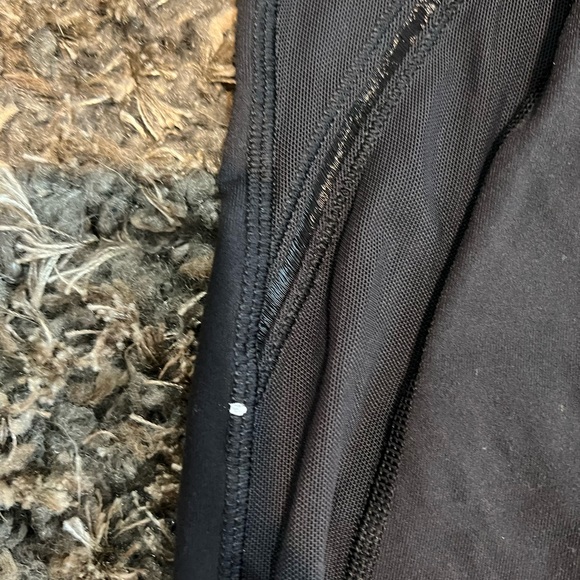 LULULEMON Black Leggings - Picture 4 of 9